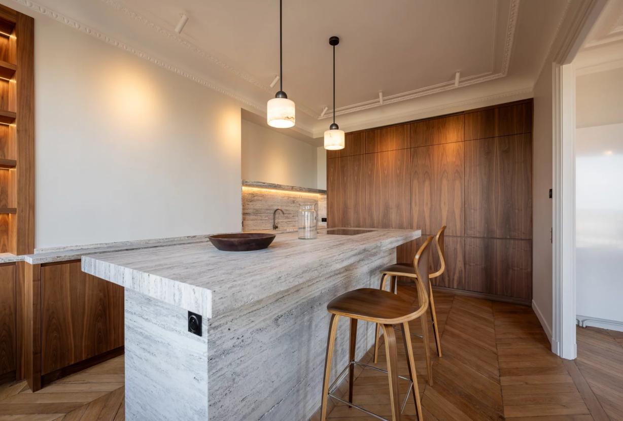 Par133 - Appartement luxueux de 4 chambres