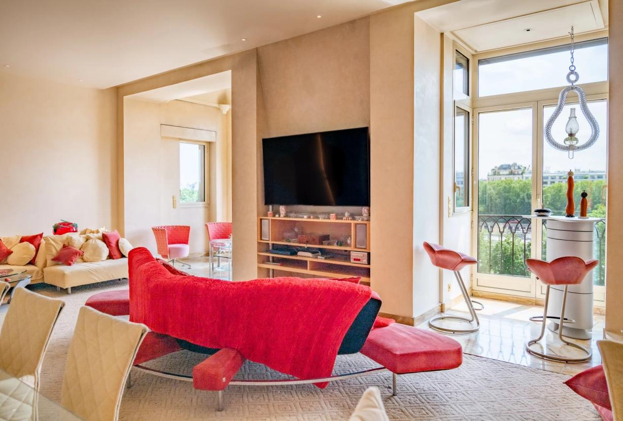 Par142 - Penthouse d'exception à rénover
