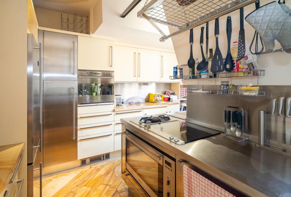 Par142 - Penthouse exceptional para renovar