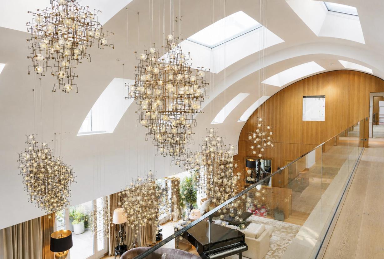 Par007 - Penthouse à vendre dans un Palace Parisien