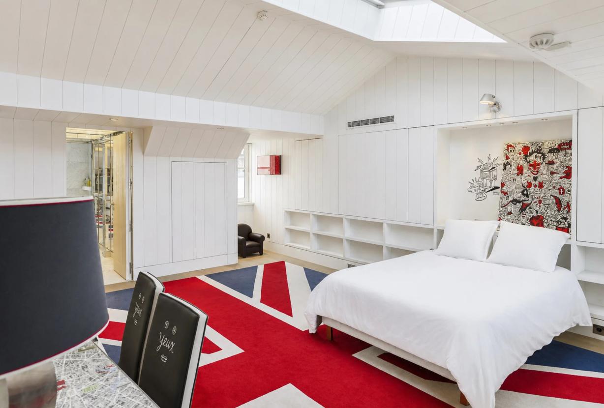 Par007 - Penthouse à vendre dans un Palace Parisien