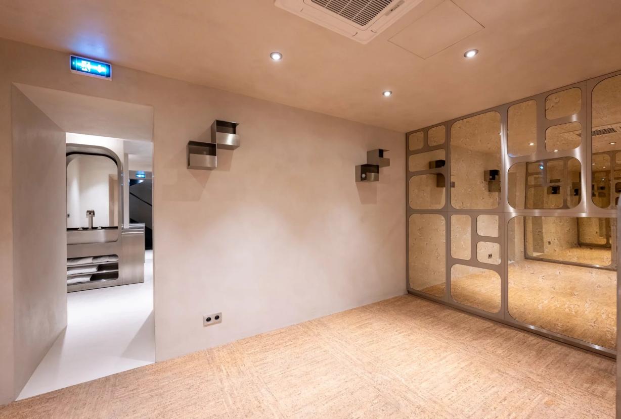 Par035 - Ancien appartement de K.Lagarfeld à vendre