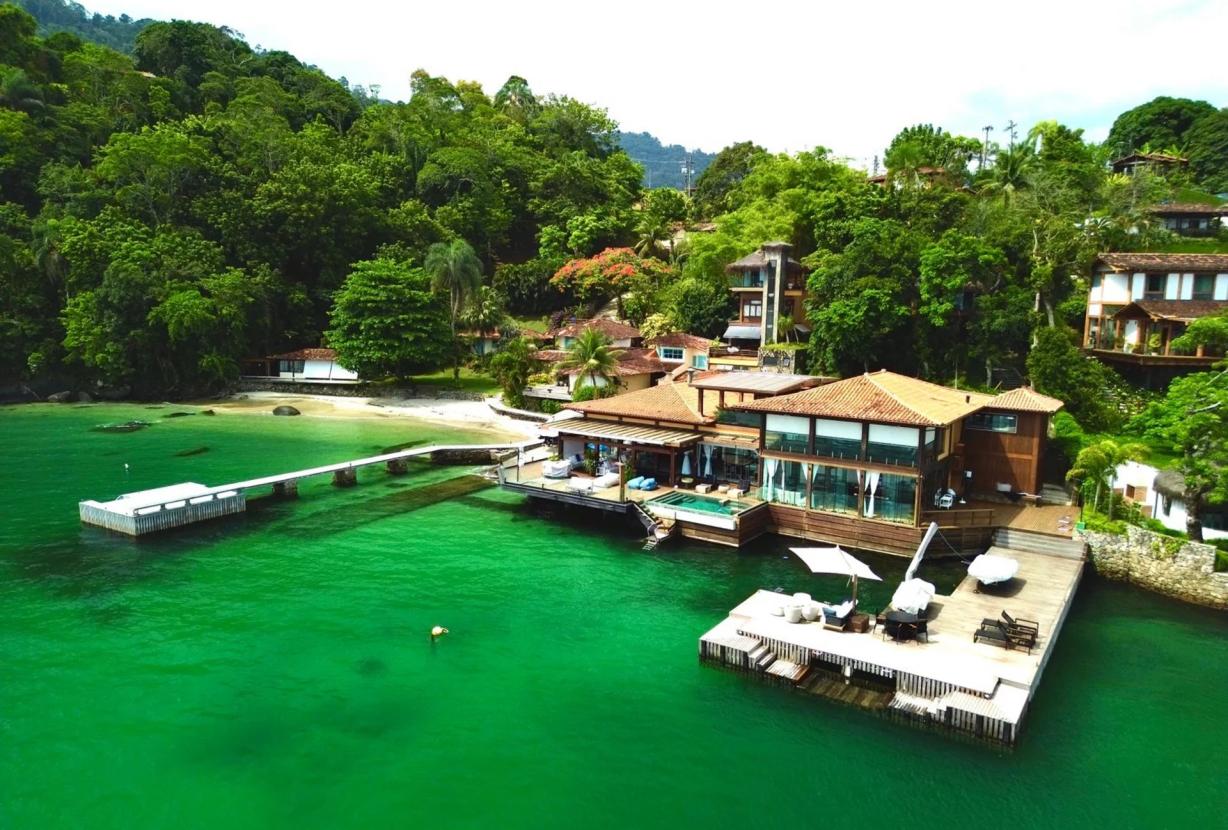 Ang064 - Maison de luxe en bord de mer à Angra dos Reis