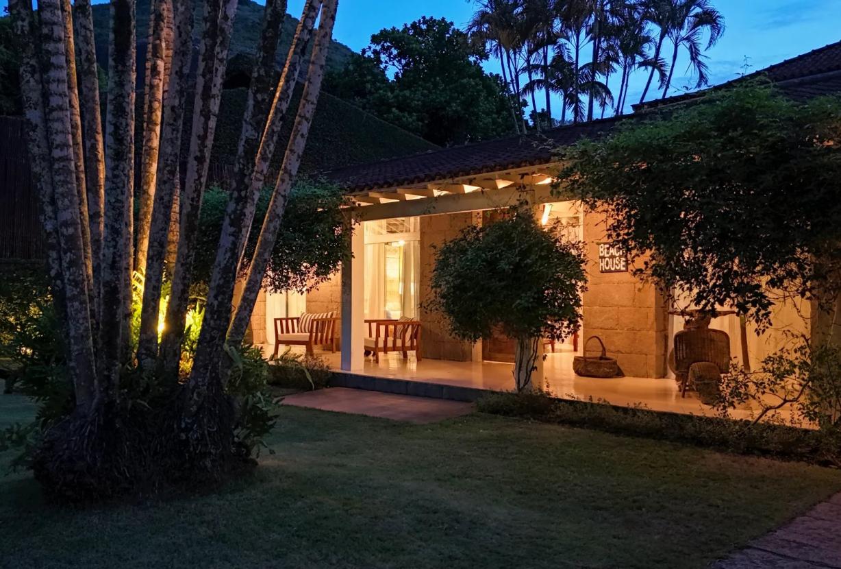Rio193 - Casa com piscina no Itanhangá