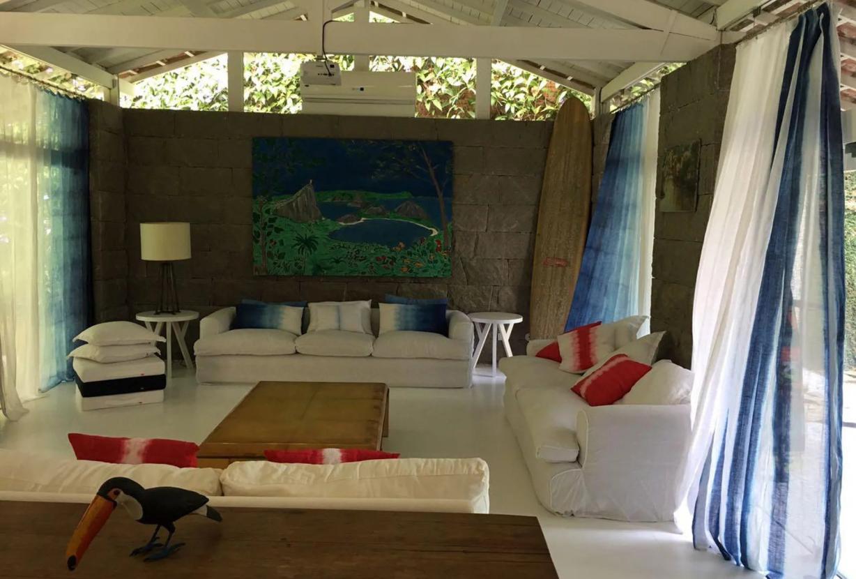 Rio193 - Casa com piscina no Itanhangá