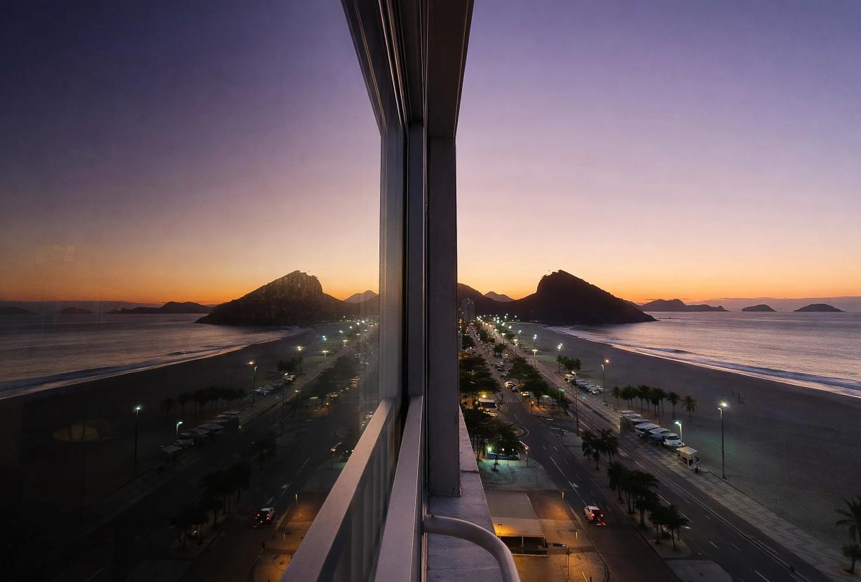 Rio480 - Beachfront penthouse in Copacabana