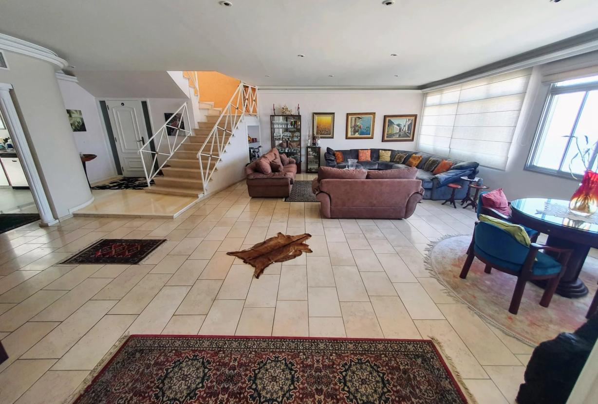 Rio480 – Seafront Penthouse in Copacabana
