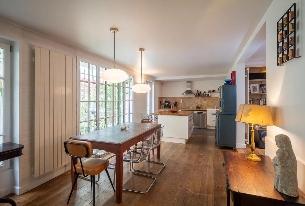 Par036 - Maison de ville avec terrasses en plein cœur du 17e arrondissement