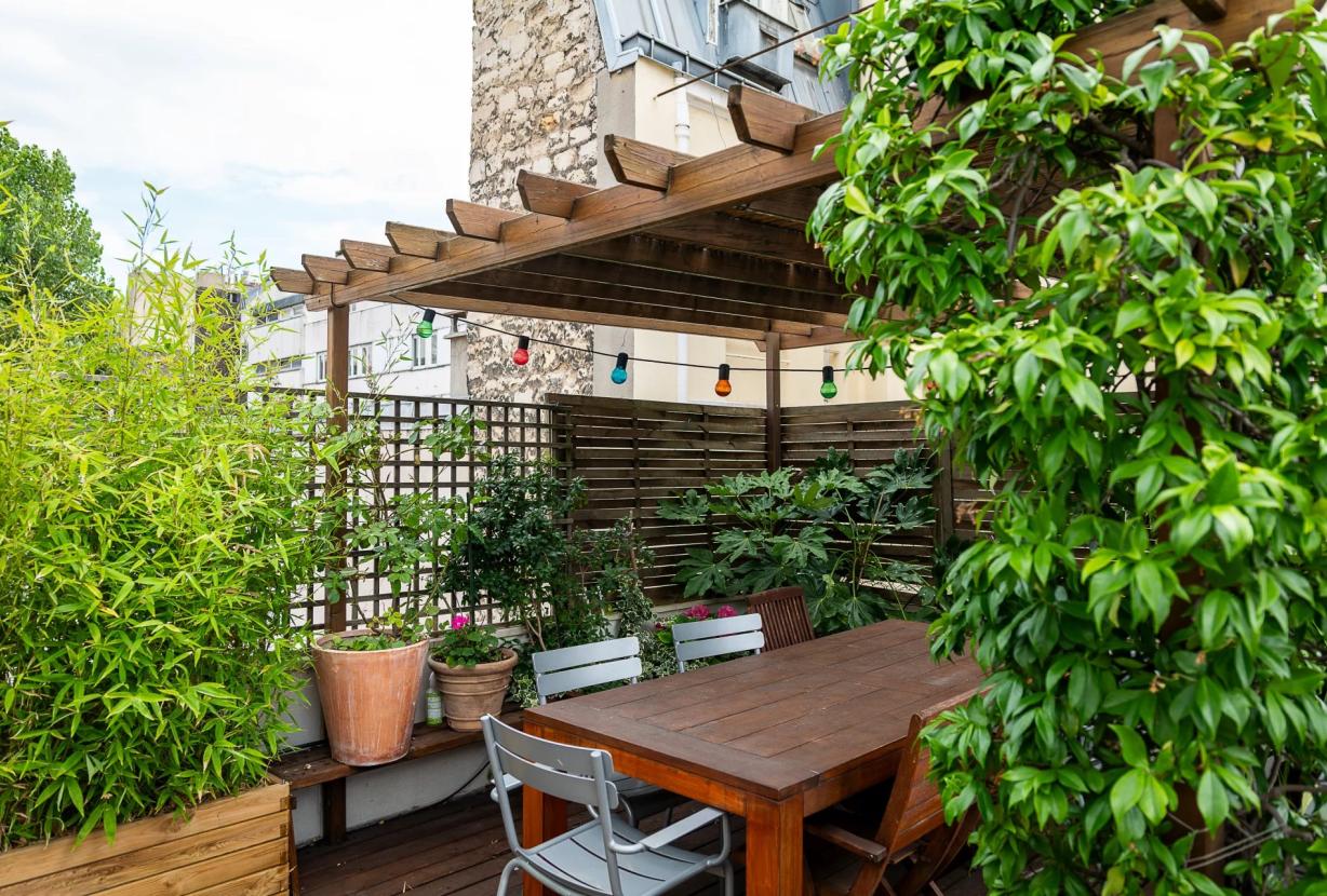 Par036 - Maison de ville avec terrasses en plein cœur du 17e arrondissement