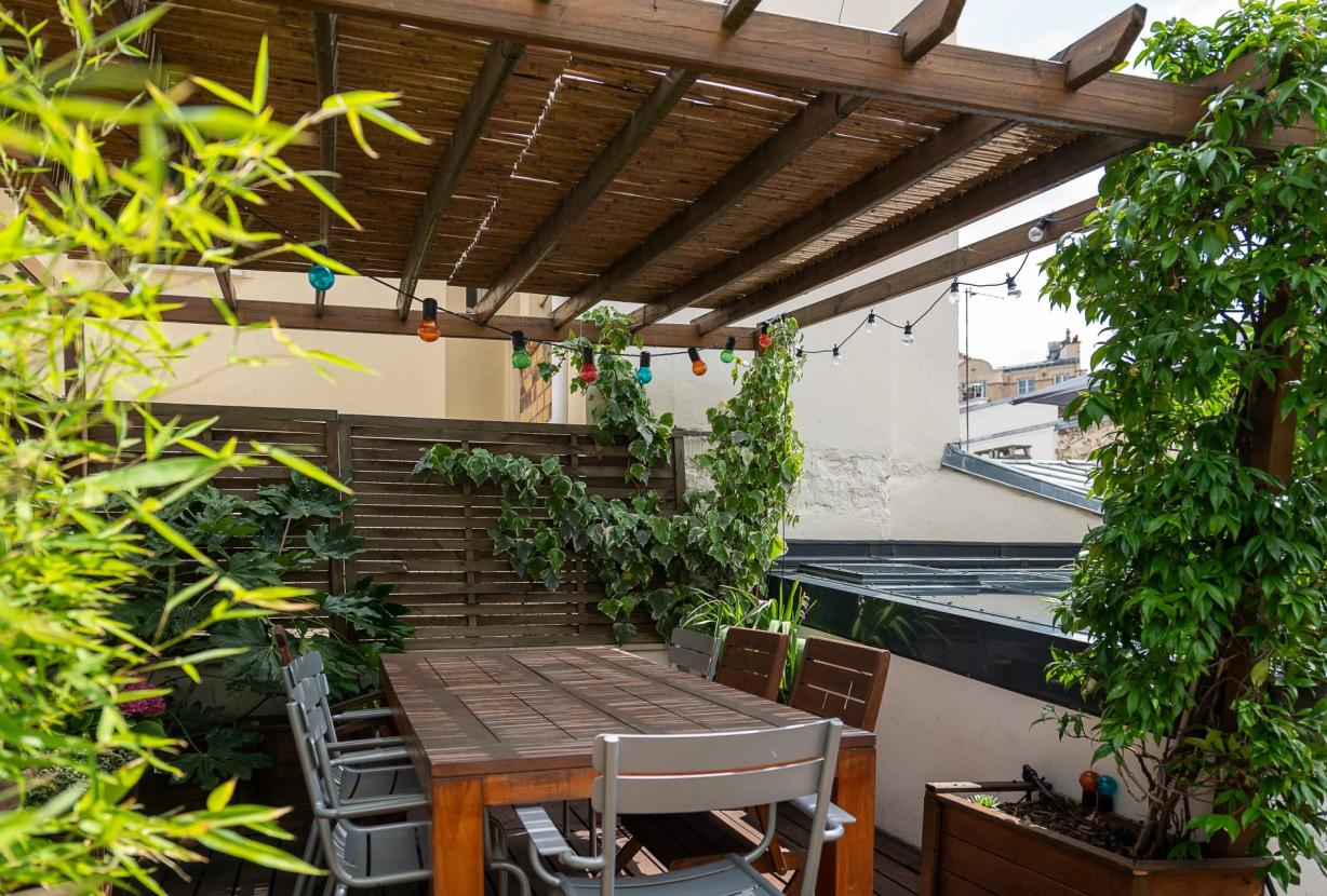 Par036 - Maison de ville avec terrasses en plein cœur du 17e arrondissement