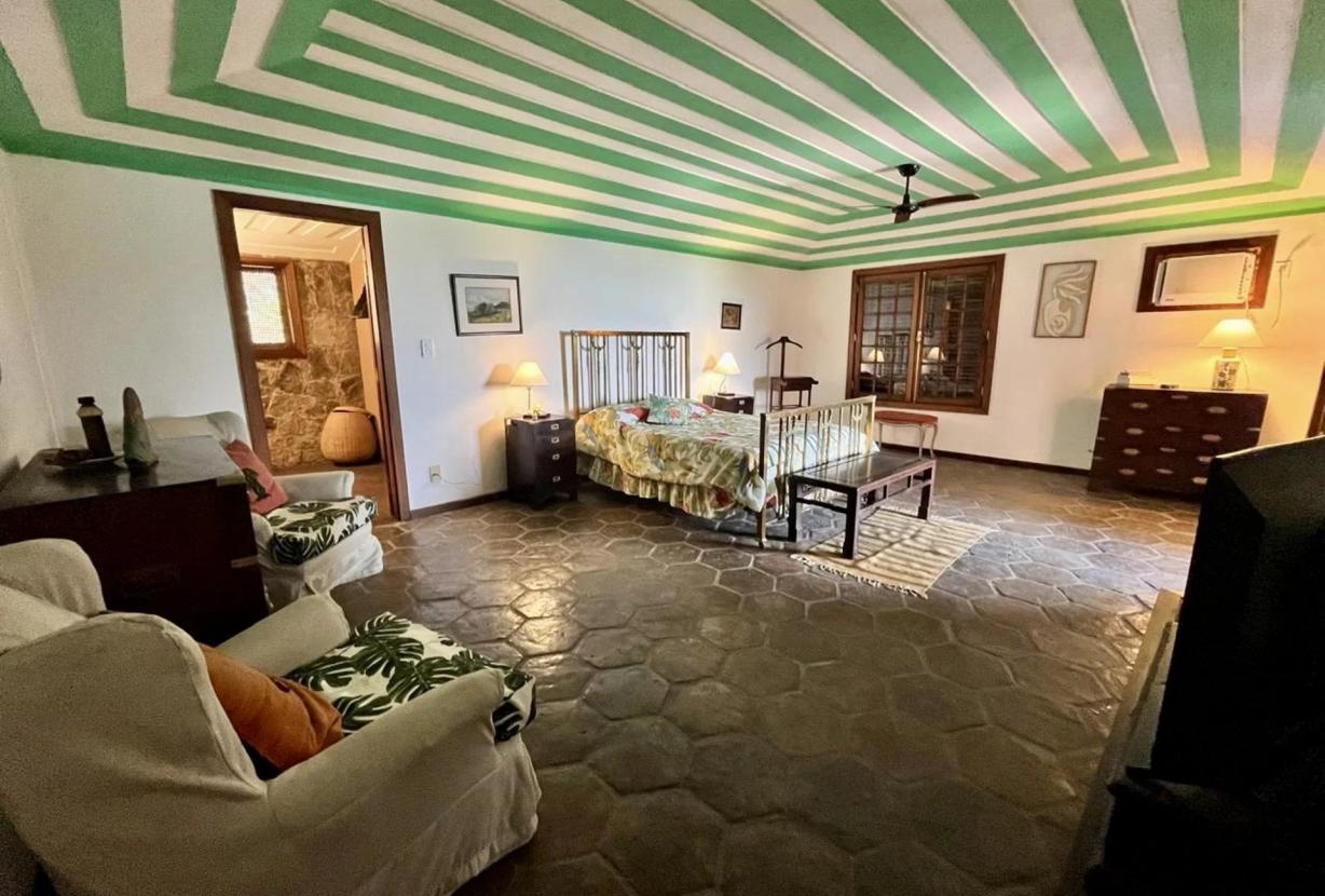Buz050 - House with views in Joao Fernandes, Buzios