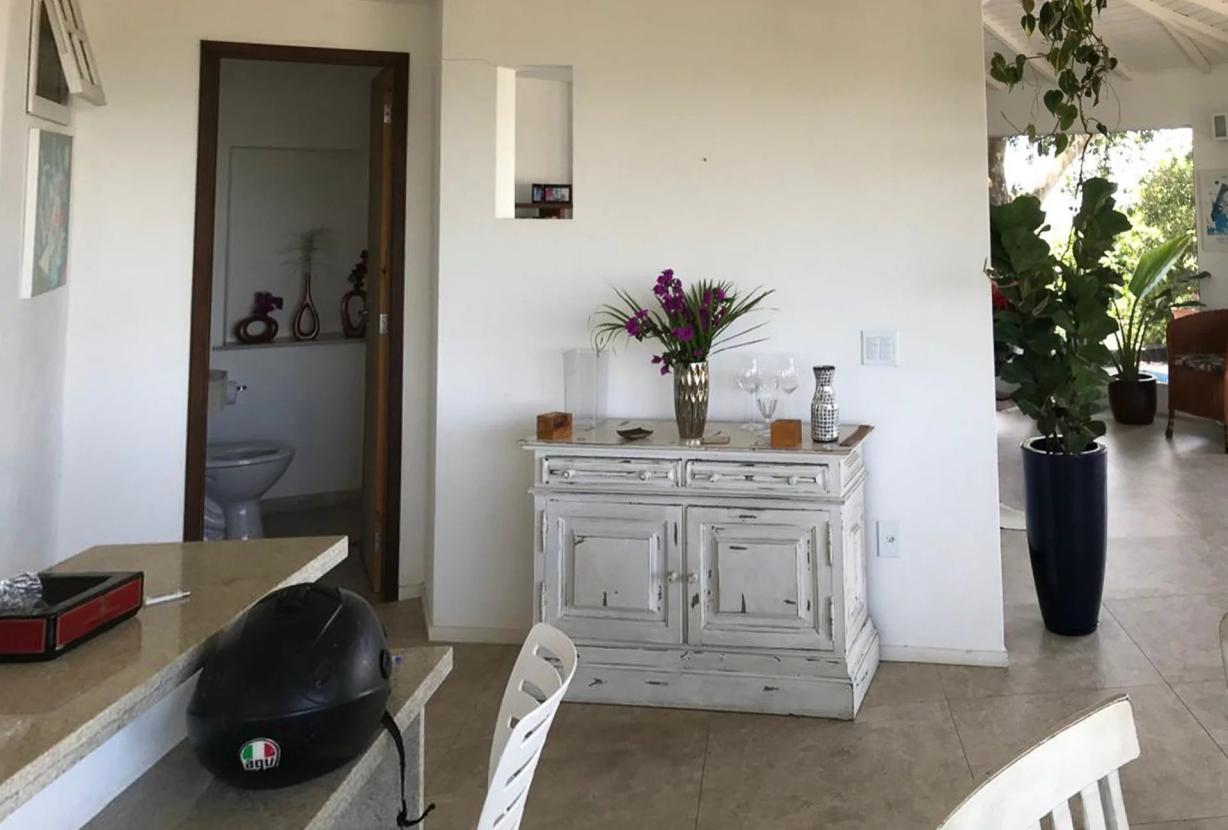 Buz059 – Casa com vista no Alto de Búzios