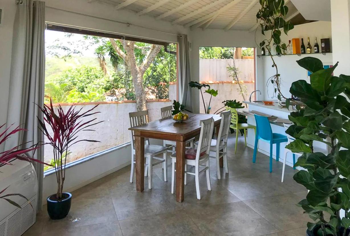 Buz059 – Casa com vista no Alto de Búzios