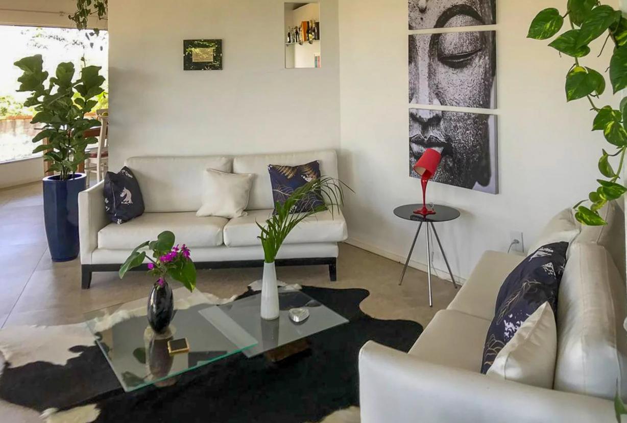 Buz059 – Casa com vista no Alto de Búzios