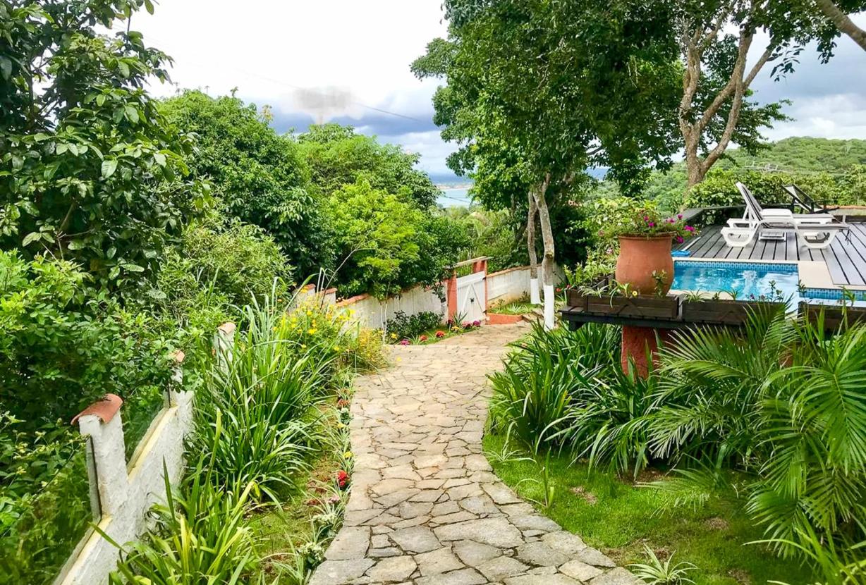 Buz059 – Casa com vista no Alto de Búzios