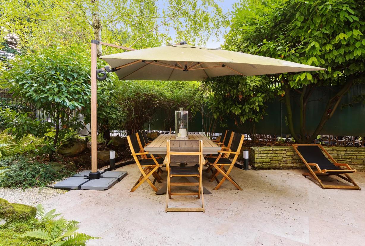 Par051 - Garden Apartment on Avenue Foch