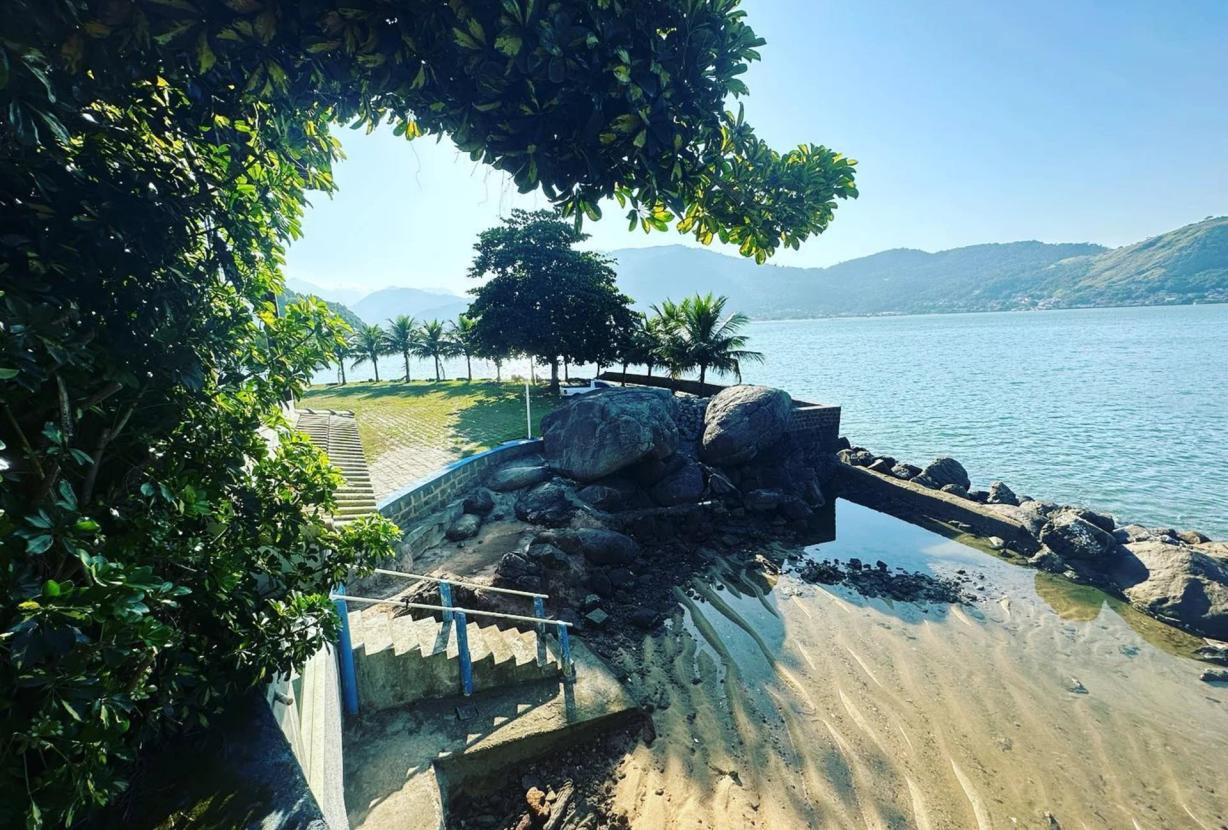 Ang104 - Demeure en Bord de Mer à Mangaratiba
