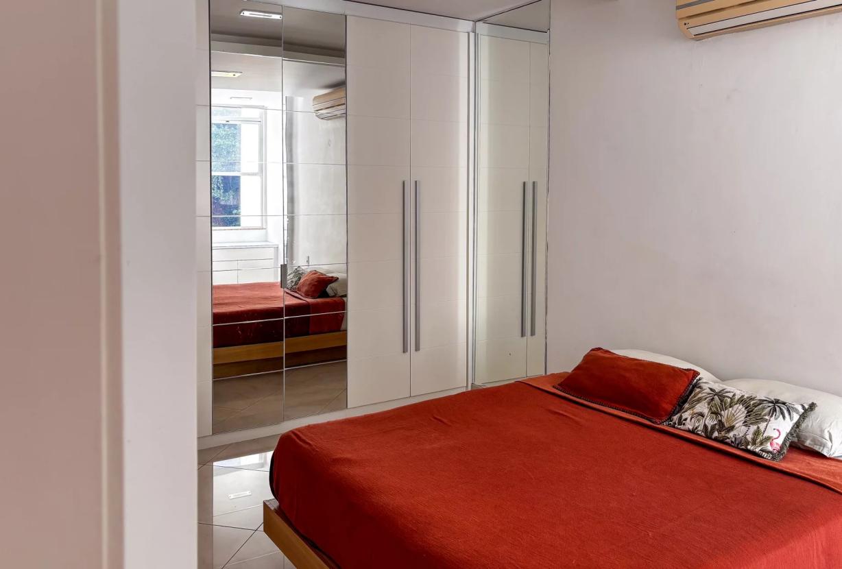 Rio554 - Apartamento para aluguel no Leme