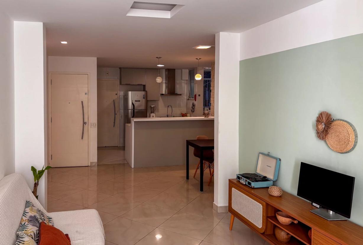 Rio554 - Apartamento para aluguel no Leme