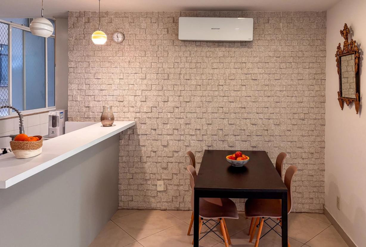 Rio554 - Apartamento para aluguel no Leme