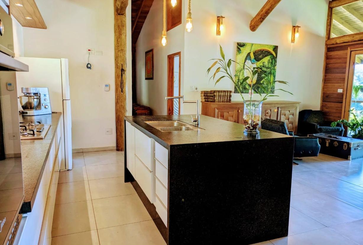 Pty016 – Hotel for Sale in Paraty