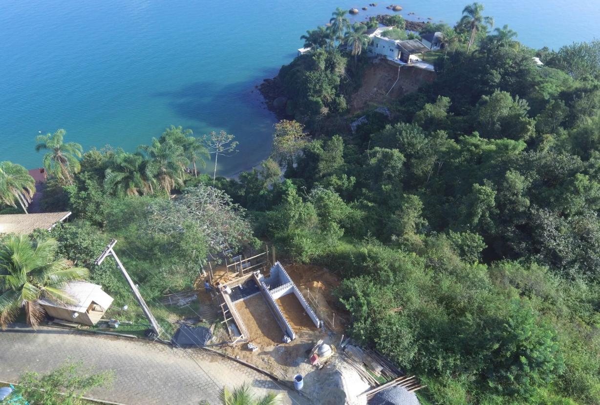 Ang066 - Terreno beira-mar em Angra dos Reis