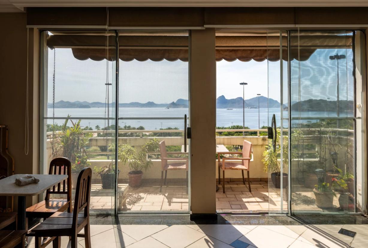 Rio367 - Apartamento con Balcón y Vista al Mar en Flamengo