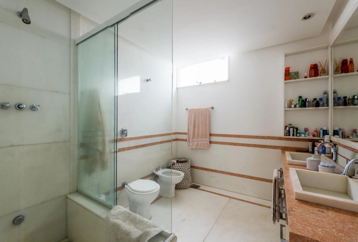 Rio369 - Oportunidade - Grande apartamento para venda em 