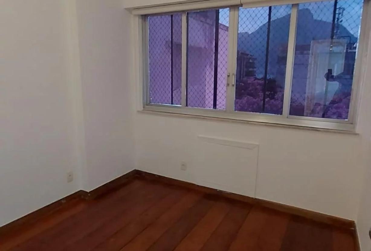 Charmoso apartamento idealmente localizado em Ipanema