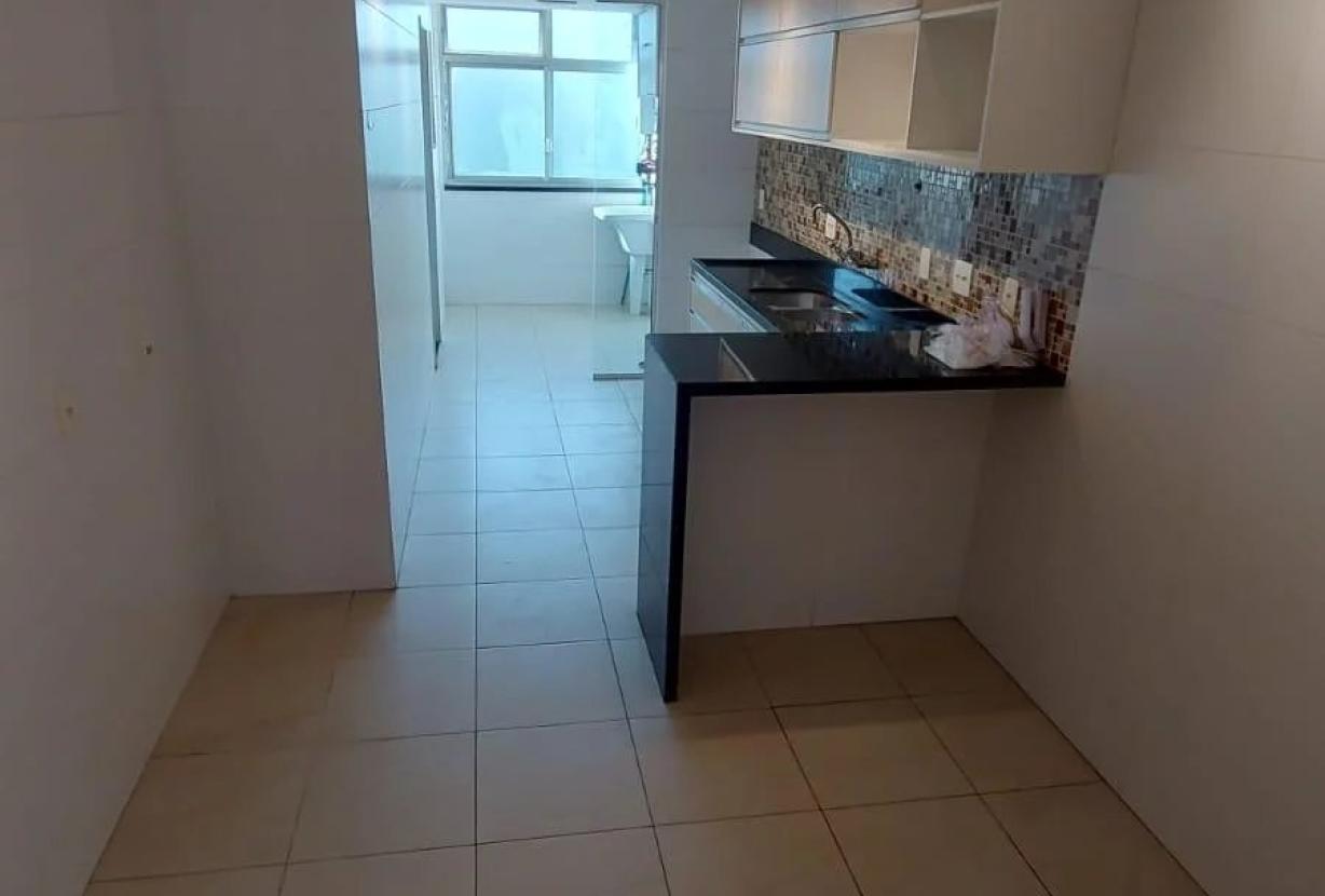 Charmoso apartamento idealmente localizado em Ipanema