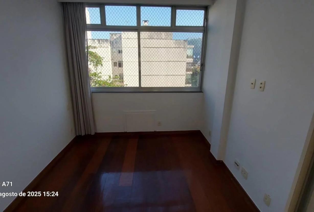 Charmoso apartamento idealmente localizado em Ipanema