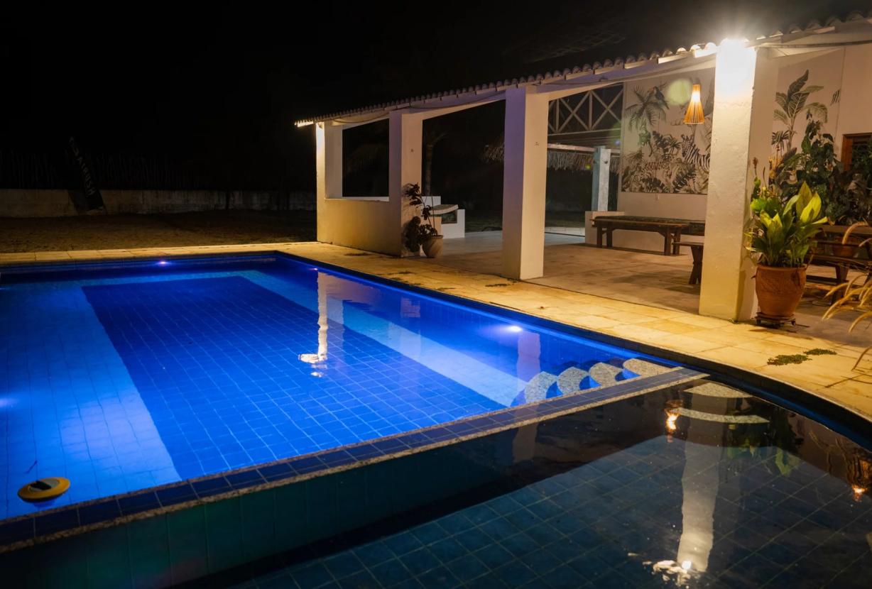 Villa frente a la playa con piscina y vista al mar - Cea083