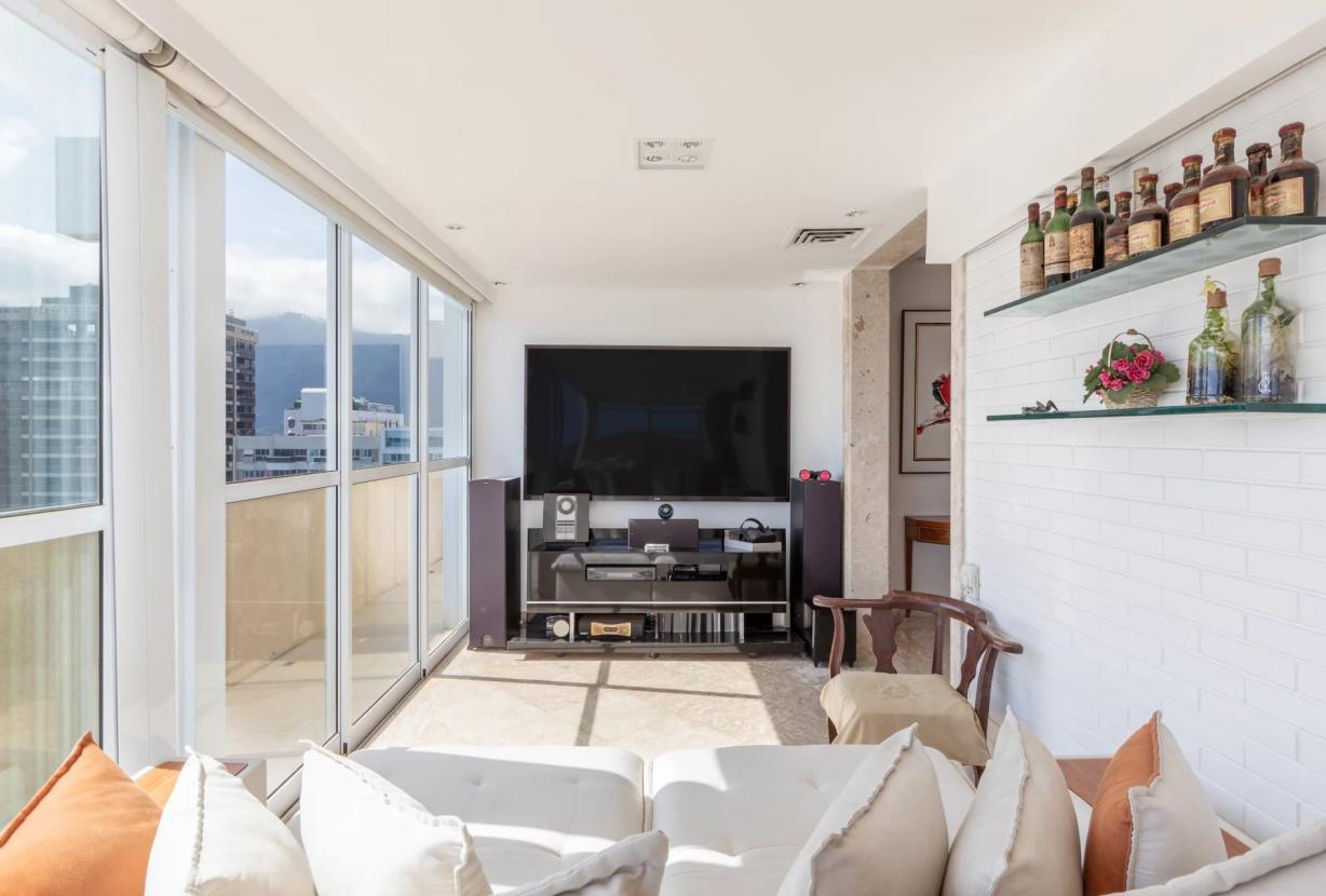 Rio040 - Cobertura mítica no alto do Itacurussá