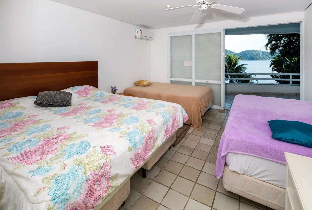 Ang019 - Amazing beach house by the sea in Angra dos Reis