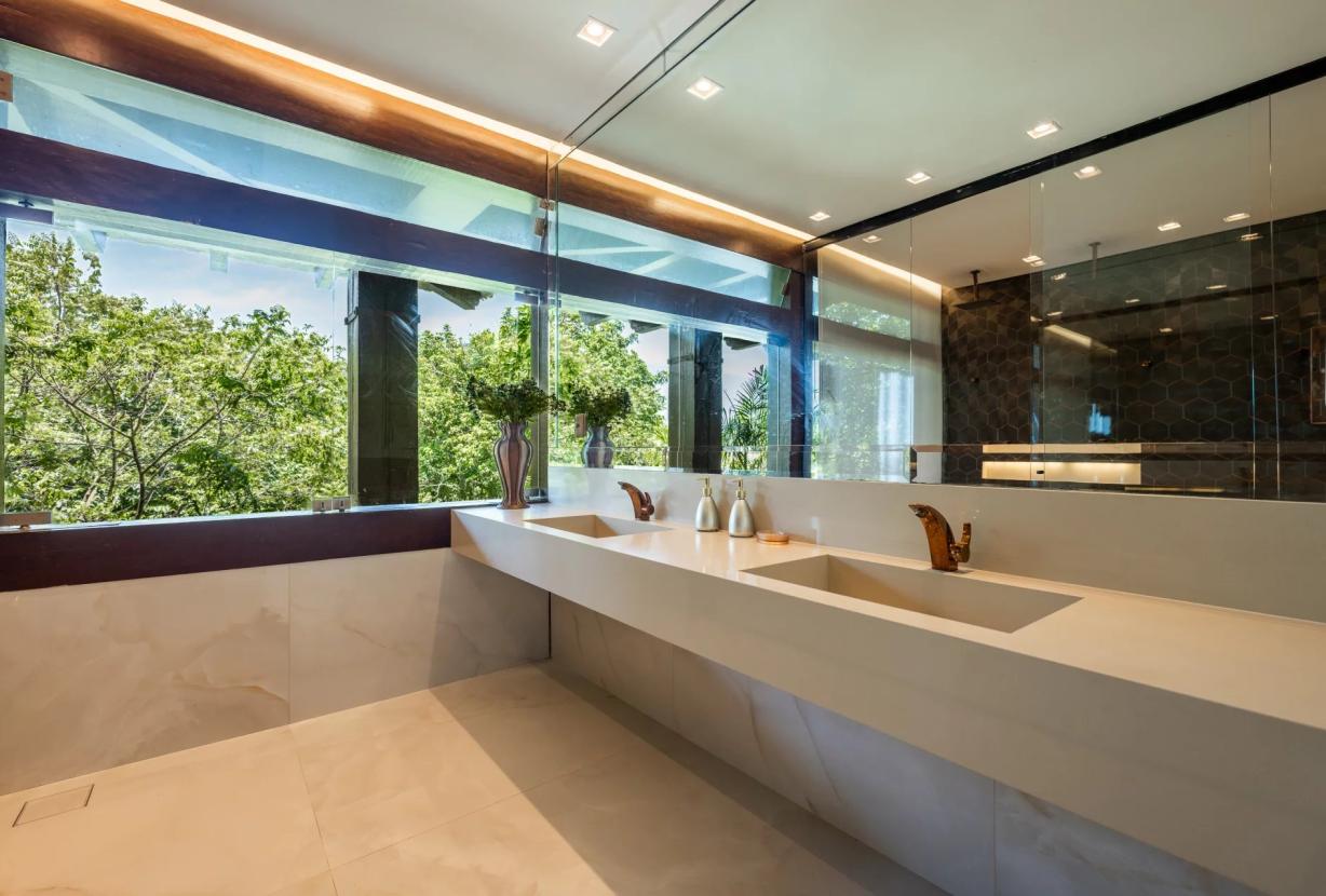 Rio244 - Excepcional villa en venta - Itanhangá | 2 100 m² | Terreno 5 000 m² | 6 suites