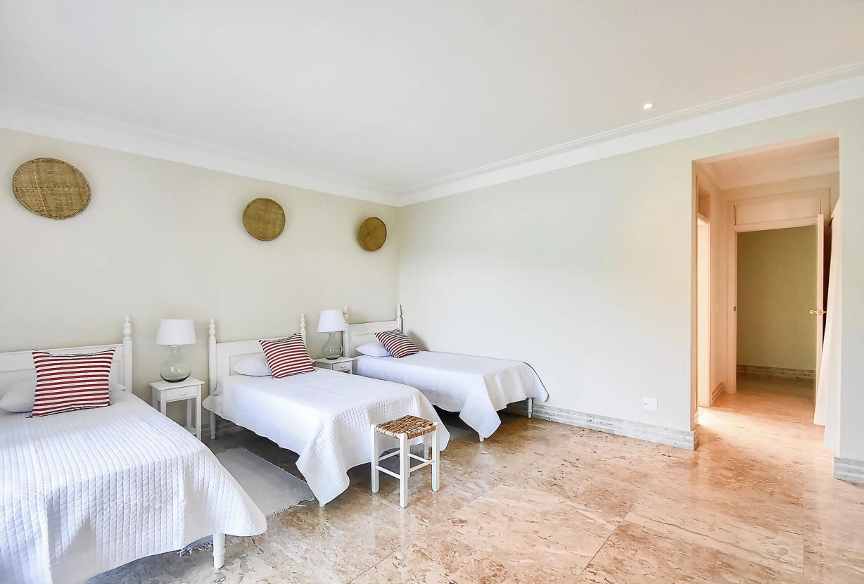 Ang013 - Propriété en bord de mer à Angra dos Reis