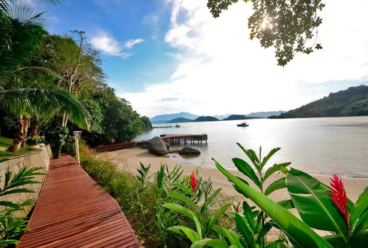 Ang046 - Villa frente al mar en Angra dos Reis