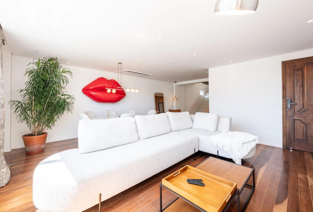 Rio210 – Penthouse de 3 chambres à louer en moyen terme