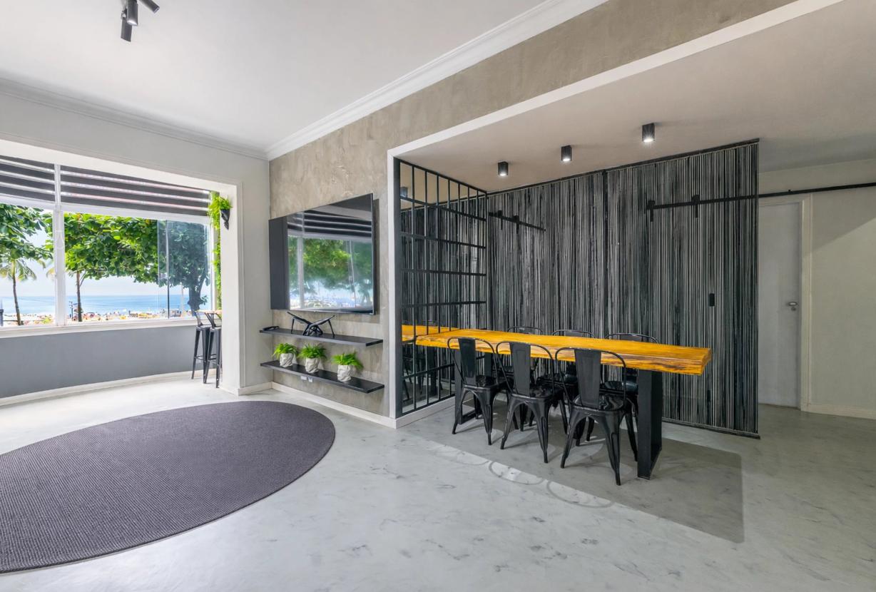 Rio282 - Apartamento à venda em Copacabana de frente para o mar