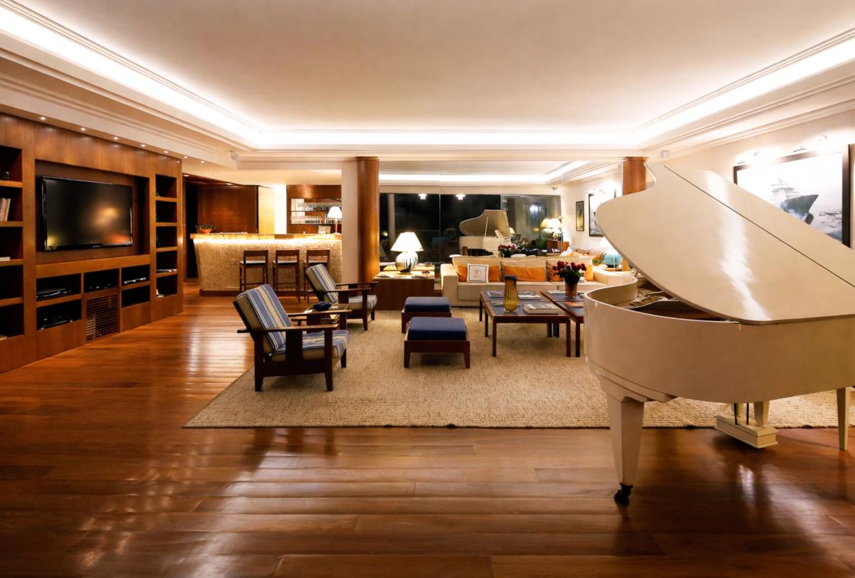 Rio114 - Luxury penthouse on the Copacabana beachfront