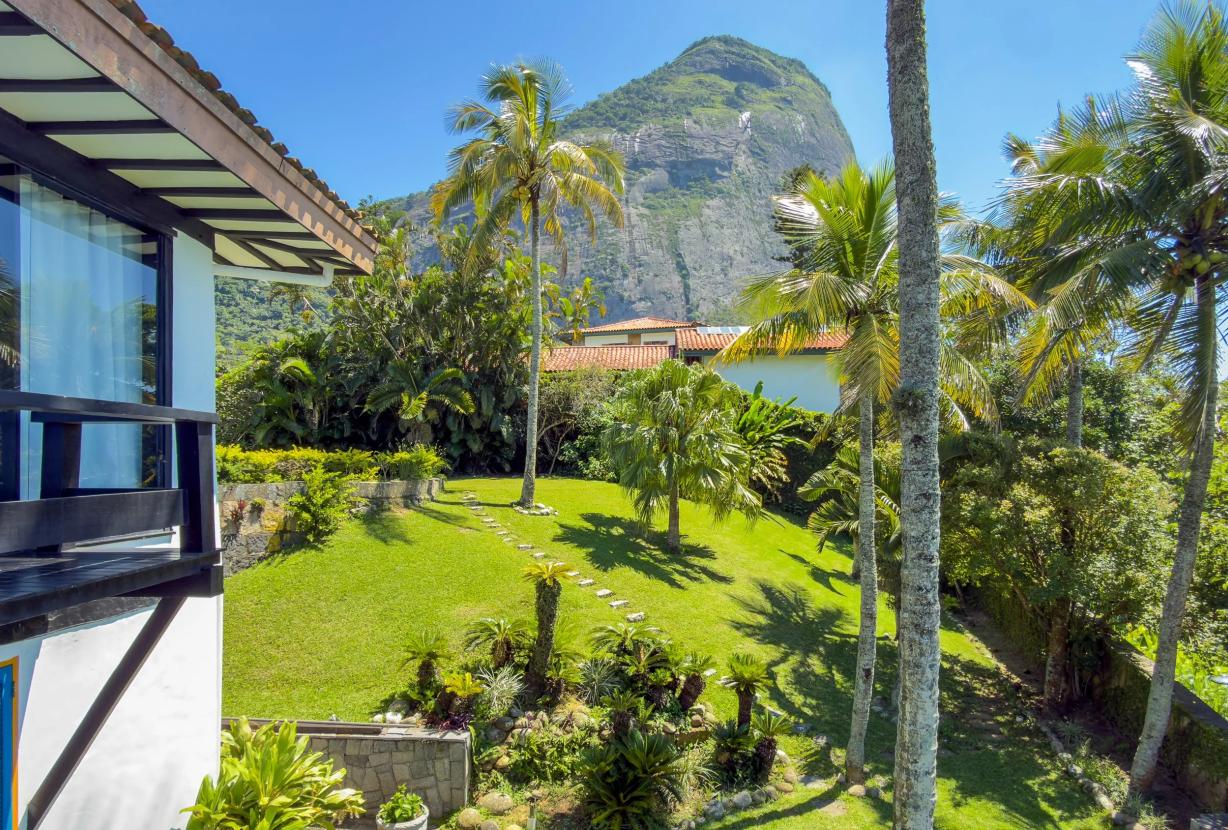 Rio054 - Propriété iconique signée Zanine Caldas