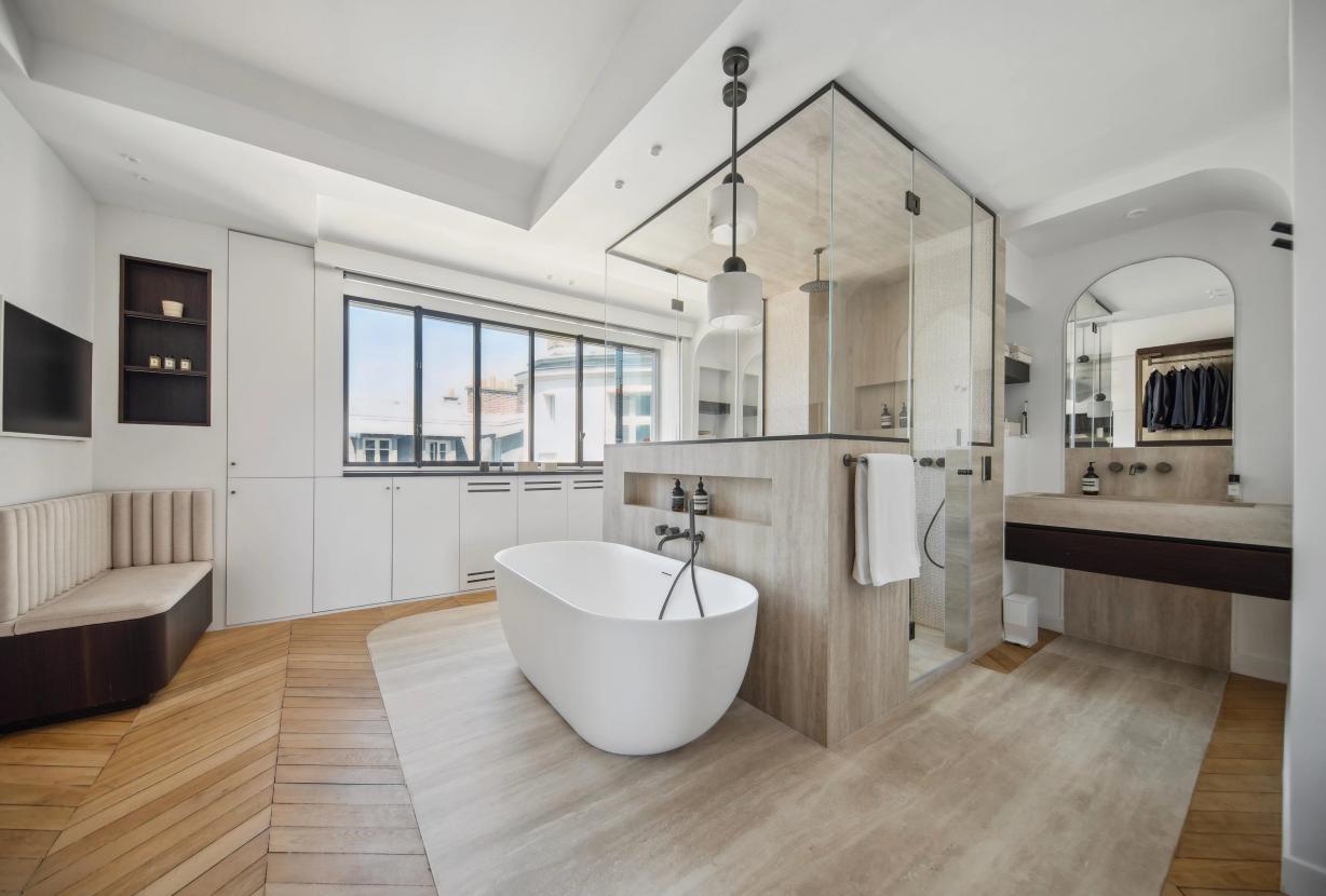 Par023 - Cobertura duplex excepcional com terraço e vista para a Torre Eiffel