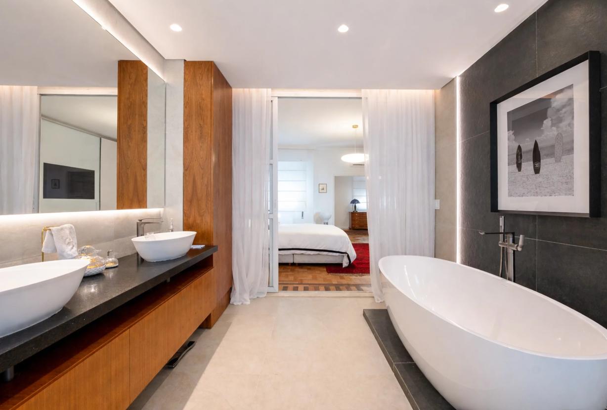 Rio058 - Luxury apartment for sale in Copacabana