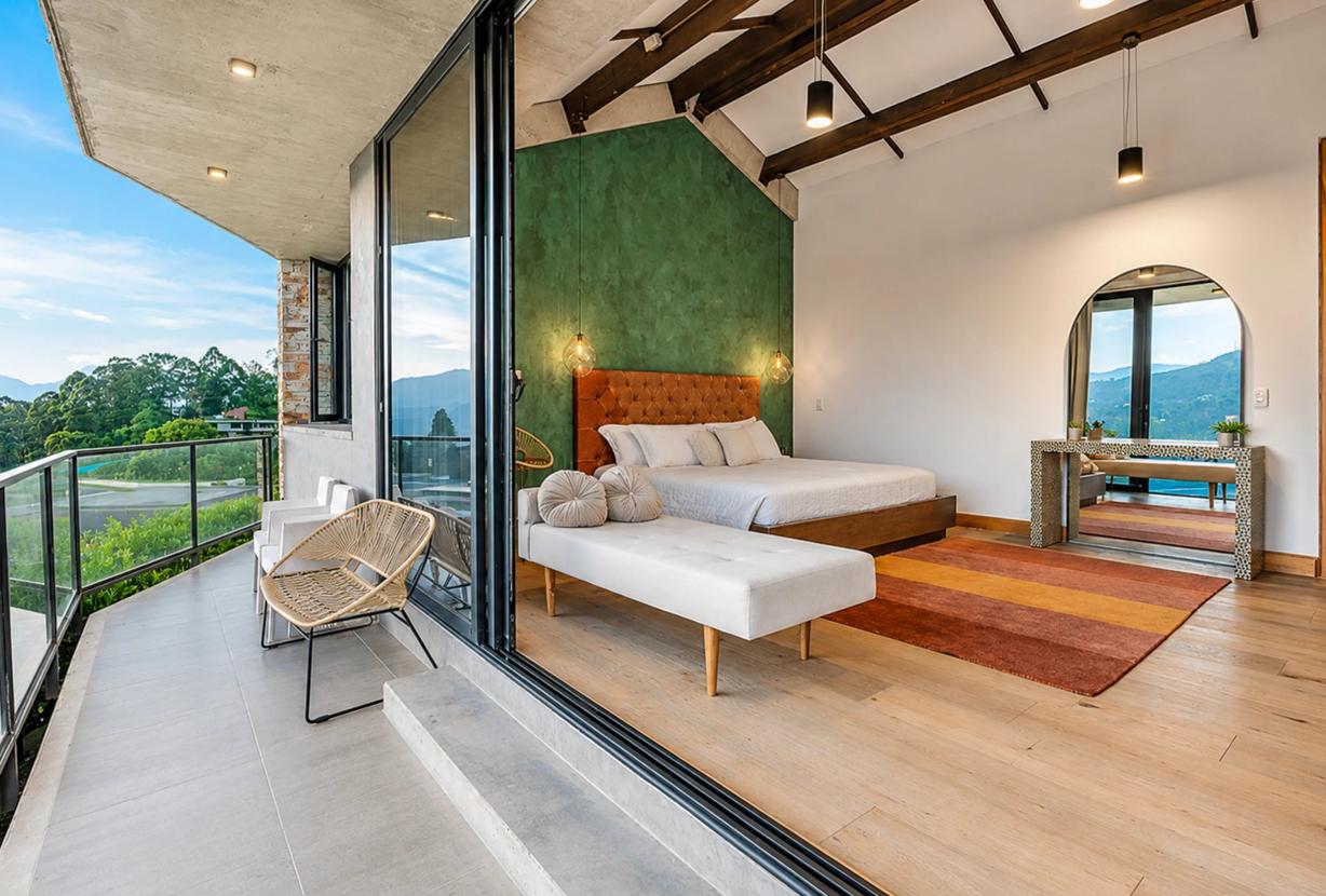 Med004 - Luxury Smart Country House in Loma del Escobero