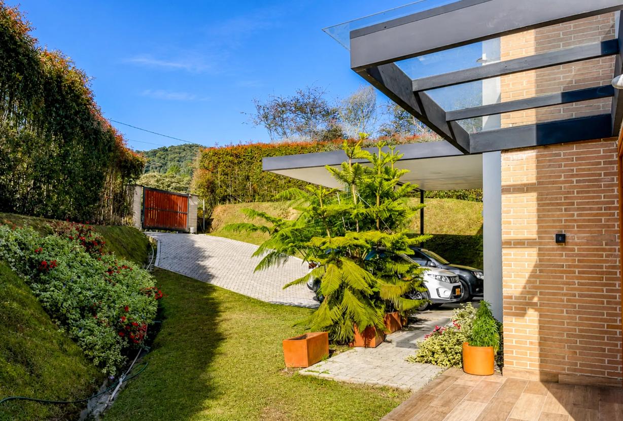 Med023 - Luxury country house in Alto de Las Palmas