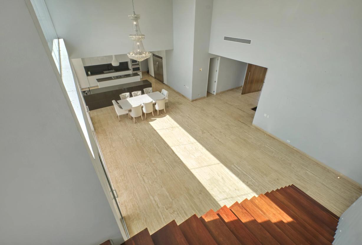 Cal008 - Contemporary luxury residence at Ventovita in Pance