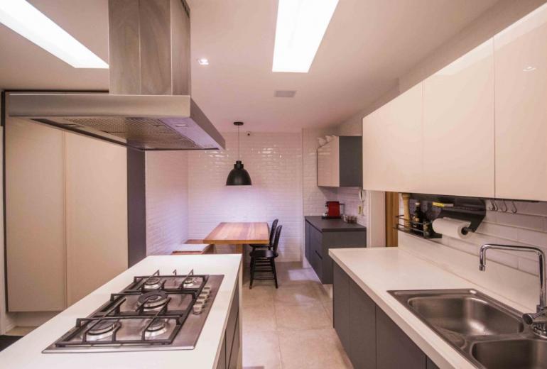 Rio125 - Charming 3 bedroom apartment in Copacabana