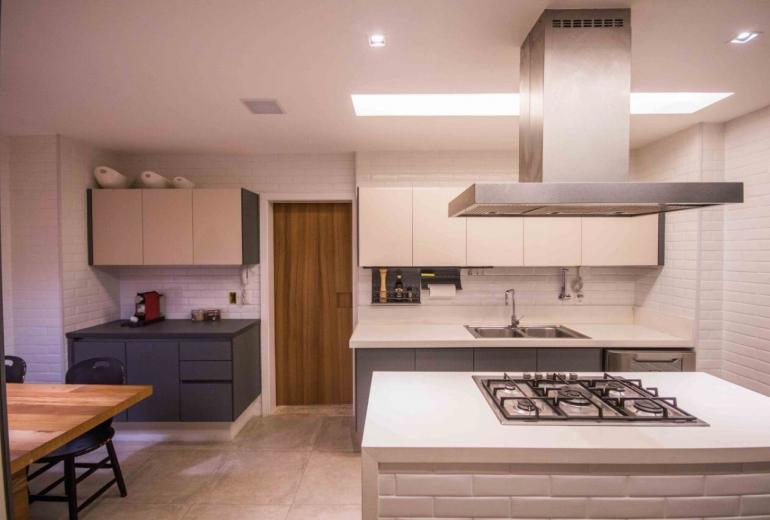 Rio125 - Charming 3 bedroom apartment in Copacabana