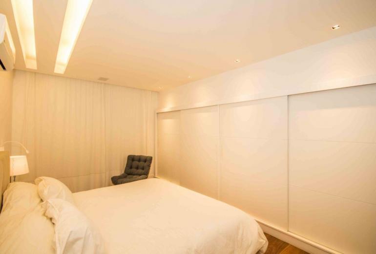 Rio125 - Charming 3 bedroom apartment in Copacabana