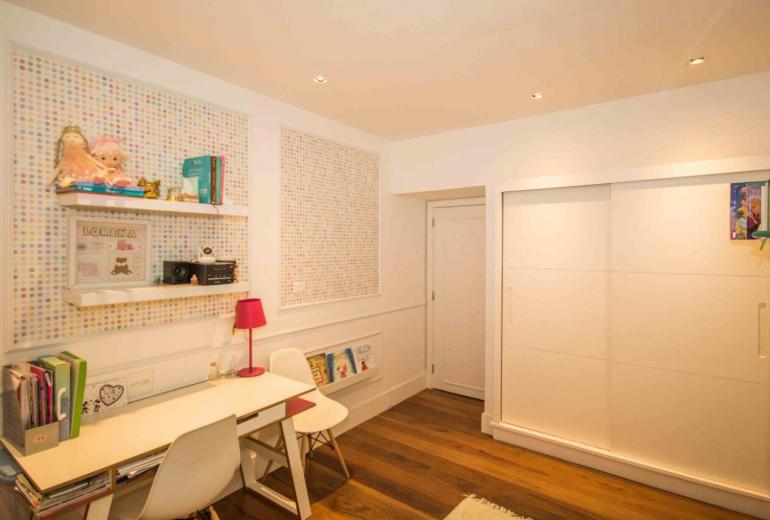 Rio125 - Charming 3 bedroom apartment in Copacabana